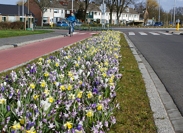 MÄRZ - APRIL